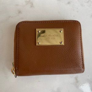 Michael Kors Zip Around Wallet
